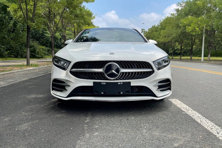 舟山二手奔驰A级 2020款 改款 A 200 L 运动轿车时尚型